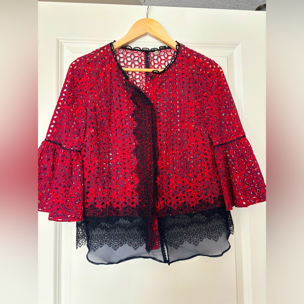 Gorgeous Elie Tahari top